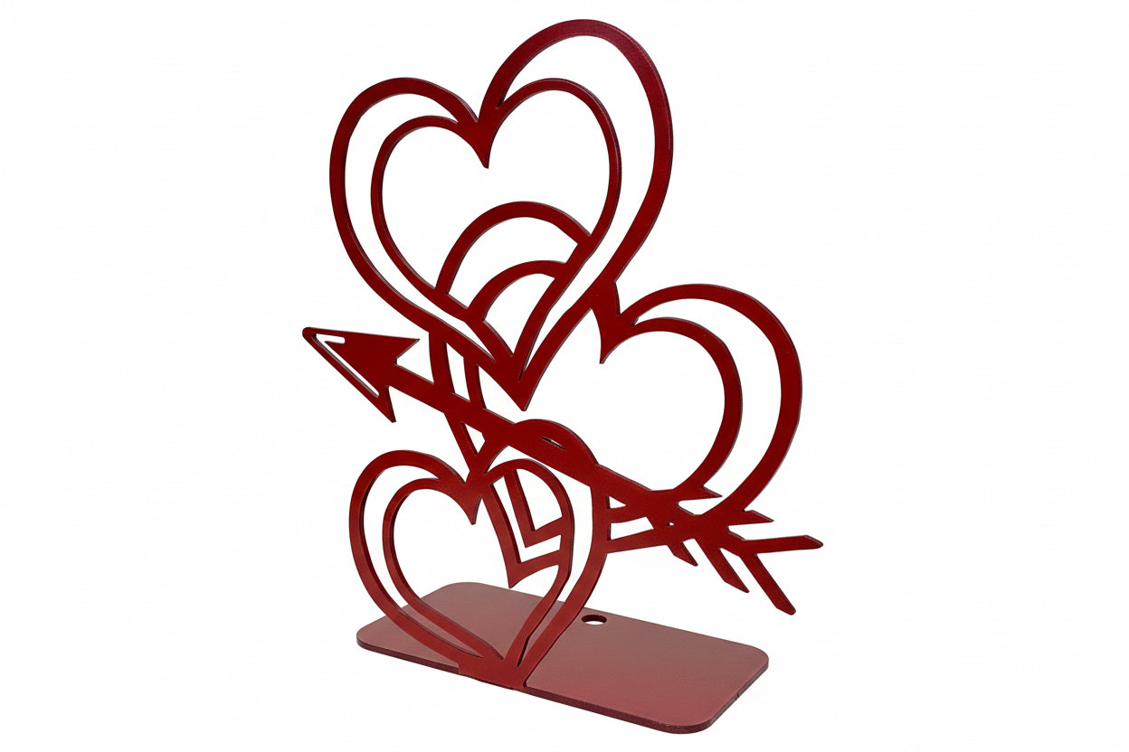 Three hearts and arrow Valentines table topper - I11